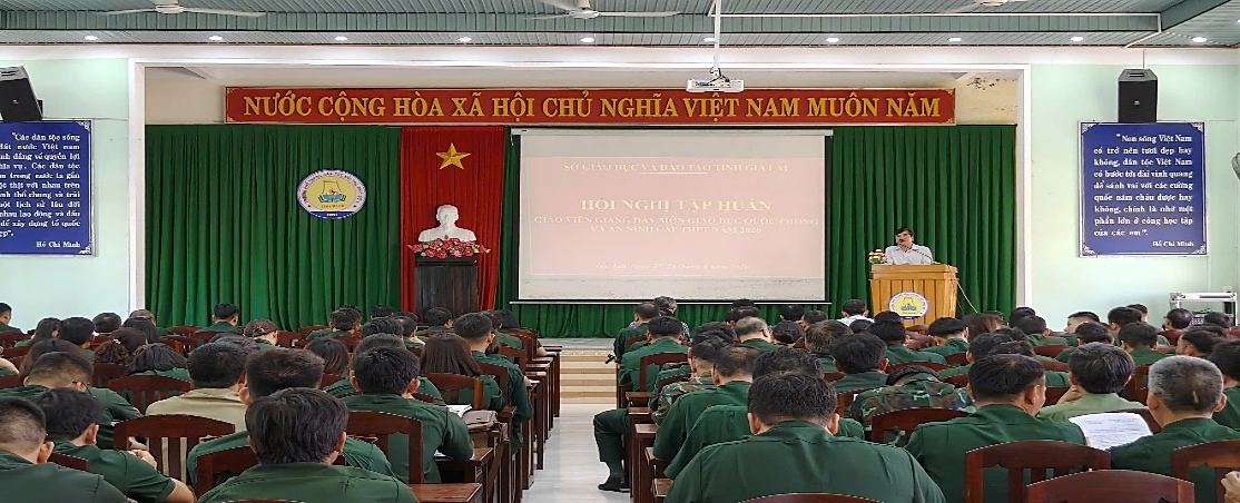 TẬP HUẤN GIÁO VIÊN GDQPAN – Chủ động đổi mới, nâng cao chất lượng dạy học trong giai đoạn mới