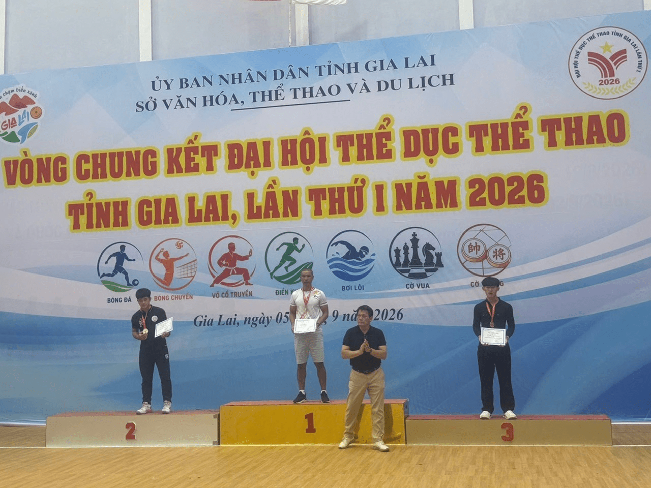 THẦY GIÁO HOÀNG ANH TUẤN - TRƯỜNG THPT LƯƠNG THẾ VINH GIÀNH HUY CHƯƠNG VÀNG TẠI ĐẠI HỘI TDTT  TỈNH GIA LAI LẦN THỨ I NĂM 2026