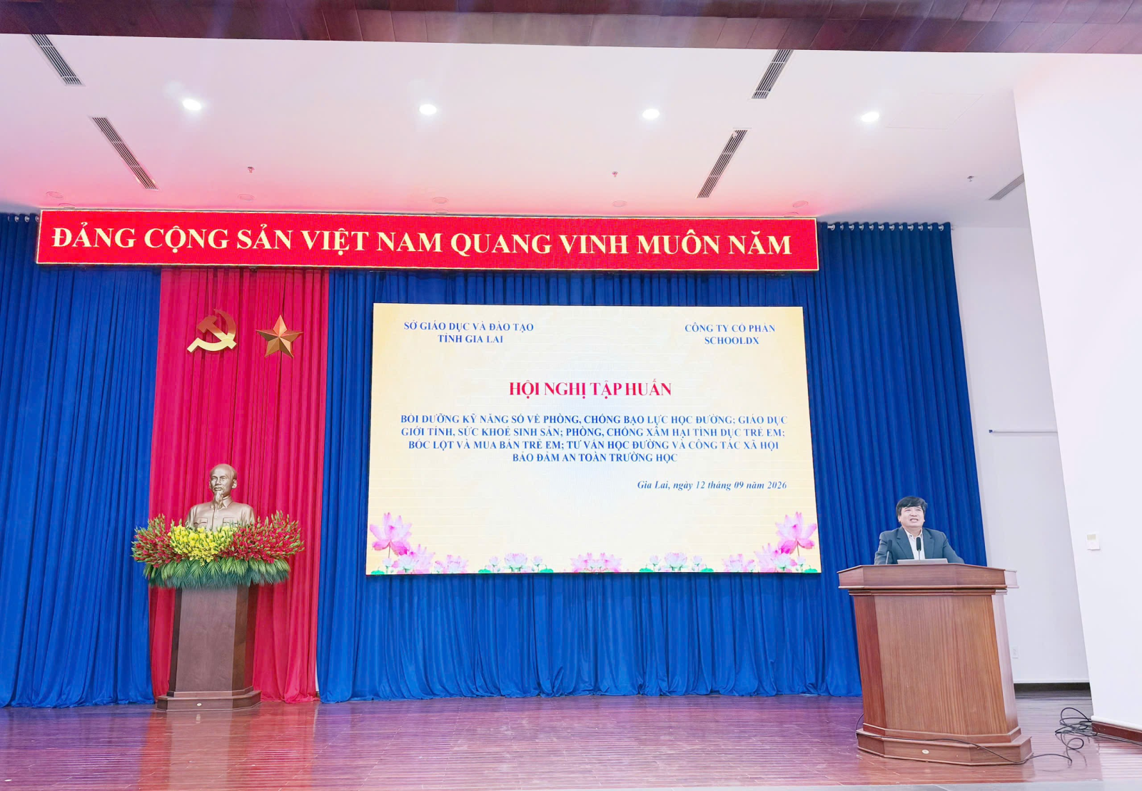 Gia Lai triển khai đợt đầu tập huấn kỹ năng số và  công tác bảo đảm an toàn trường học năm học 2026-2027