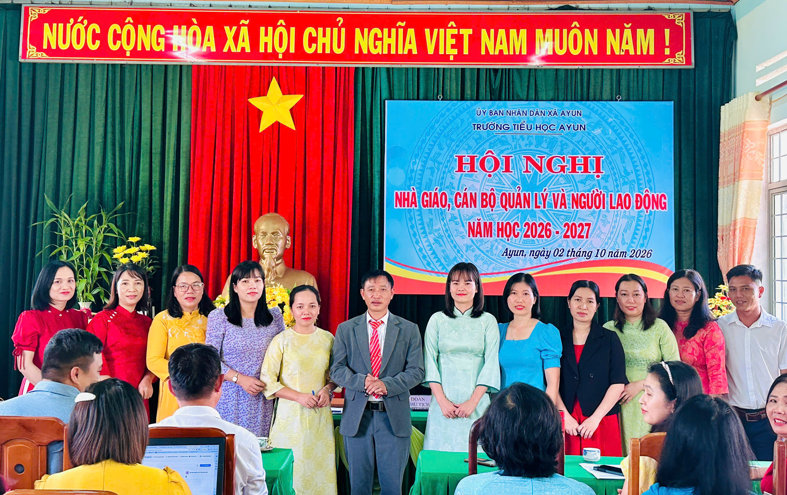 TRƯỜNG TIỂU HỌC AYUN TỔ CHỨC THÀNH CÔNG HỘI NGHỊ NHÀ GIÁO, CÁN BỘ QUẢN LÝ VÀ NGƯỜI LAO ĐỘNG NĂM HỌC 2026 – 2027