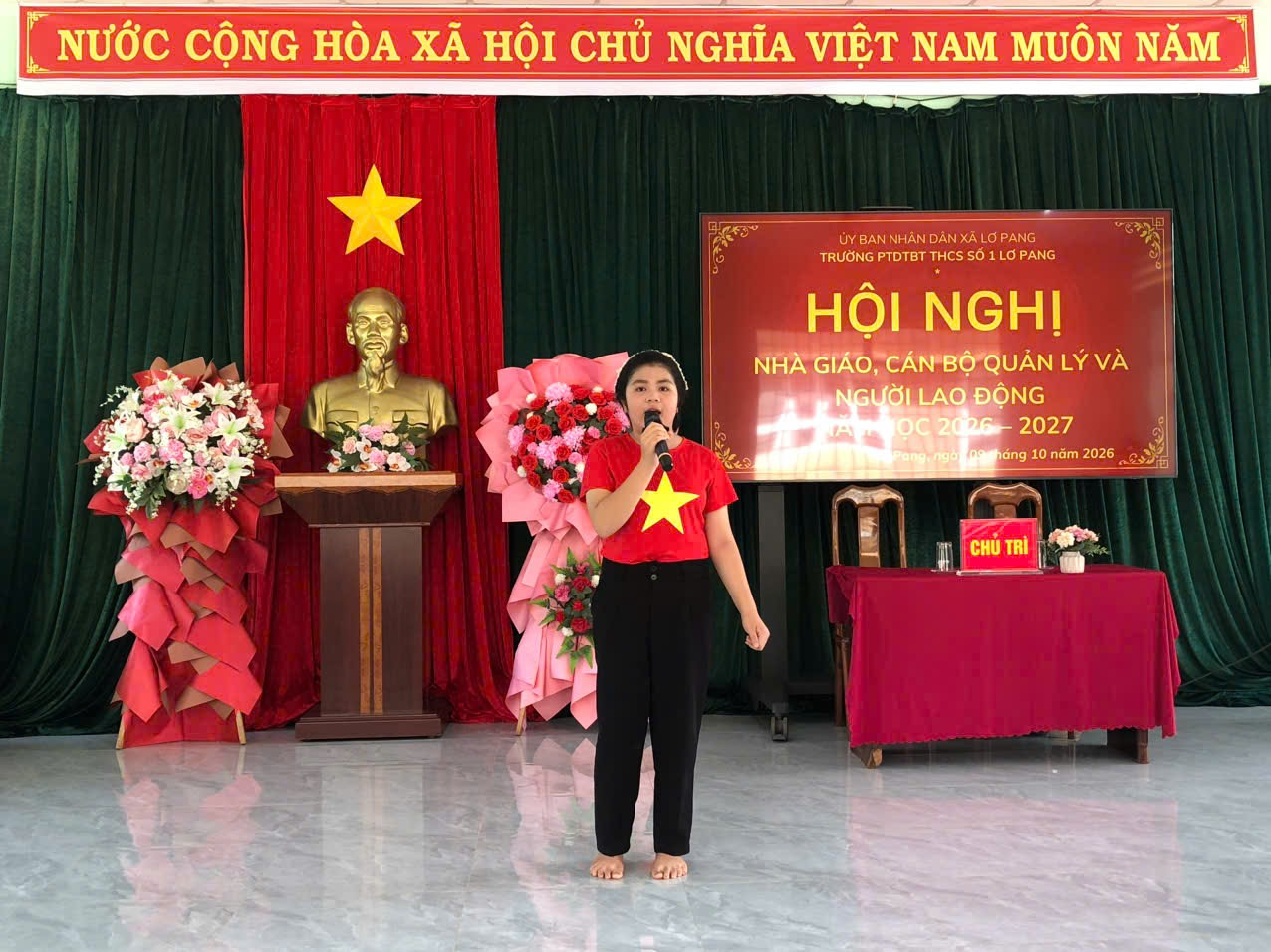 Trường PTDTBT THCS Số 1 Lơ Pang, xã Lơ Pang, tỉnh Gia Lai. Tổ chức Hội nghị nhà giáo, cán bộ quản lý và người lao động năm học 2026 - 2027