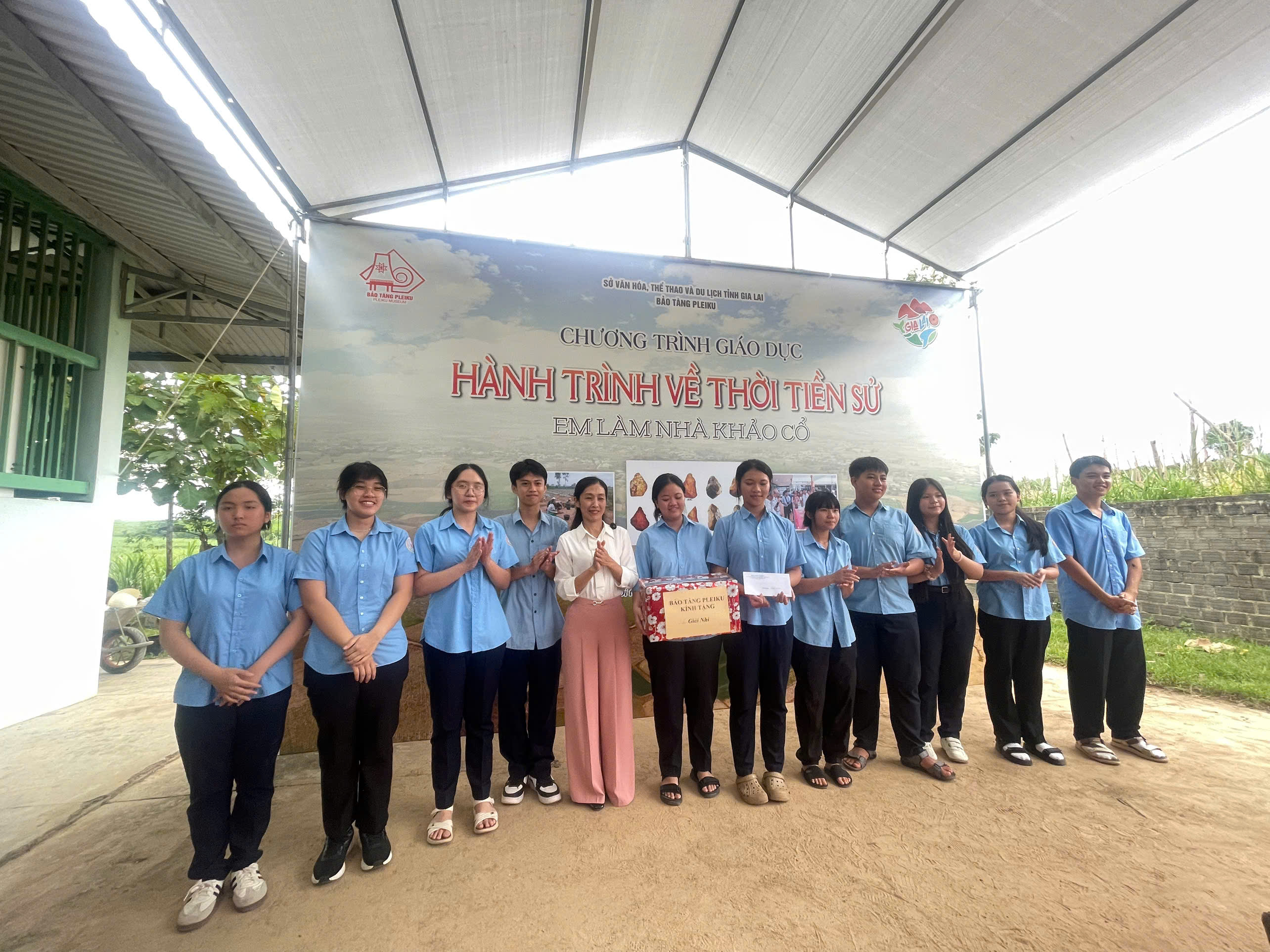 HÀNH TRÌNH VỀ THỜI TIỀN SỬ” – KHI THỦ LĨNH THANH NIÊN HÓA THÂN THÀNH NHỮNG NHÀ KHẢO CỔ HỌC